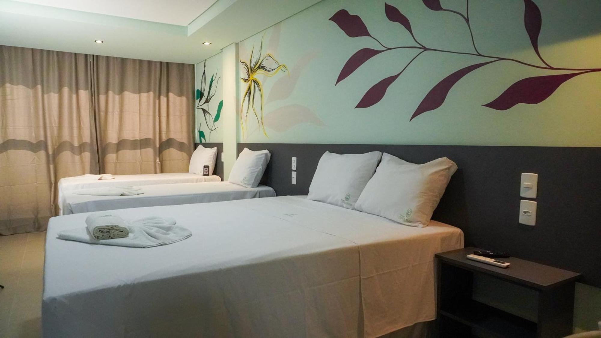 Pousada Flor De Magnolia ปอร์โต จิ กาลินญาส ภายนอก รูปภาพ